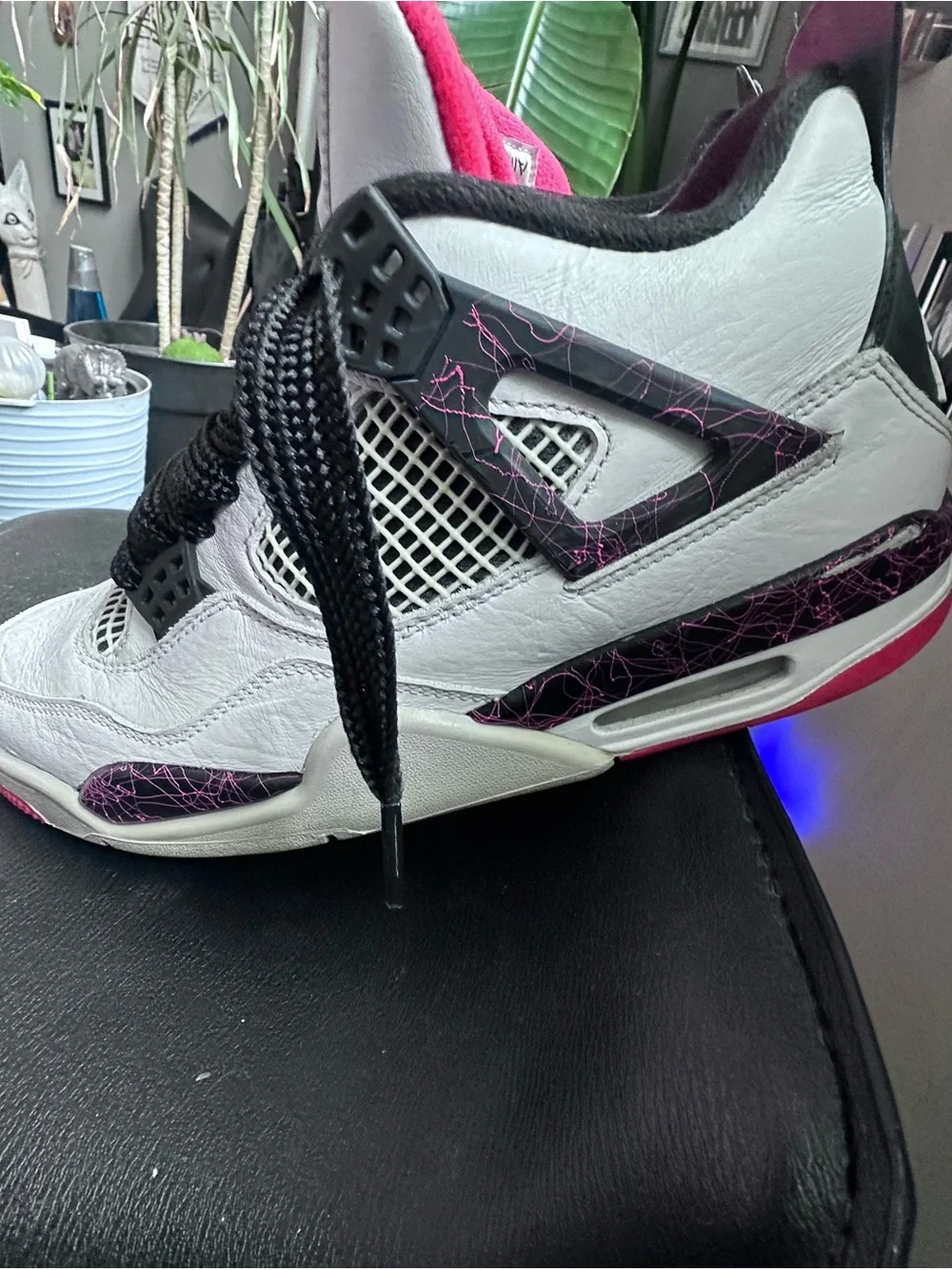 Jordan 4 Retro Pale Citron